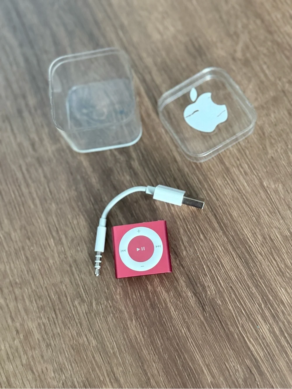 Apple red color